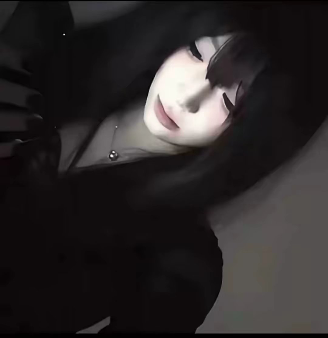 美女绘画_美女真人闺头