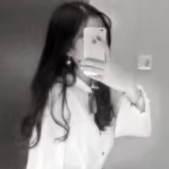 真人美女女_真人女头霸气黑白手机控