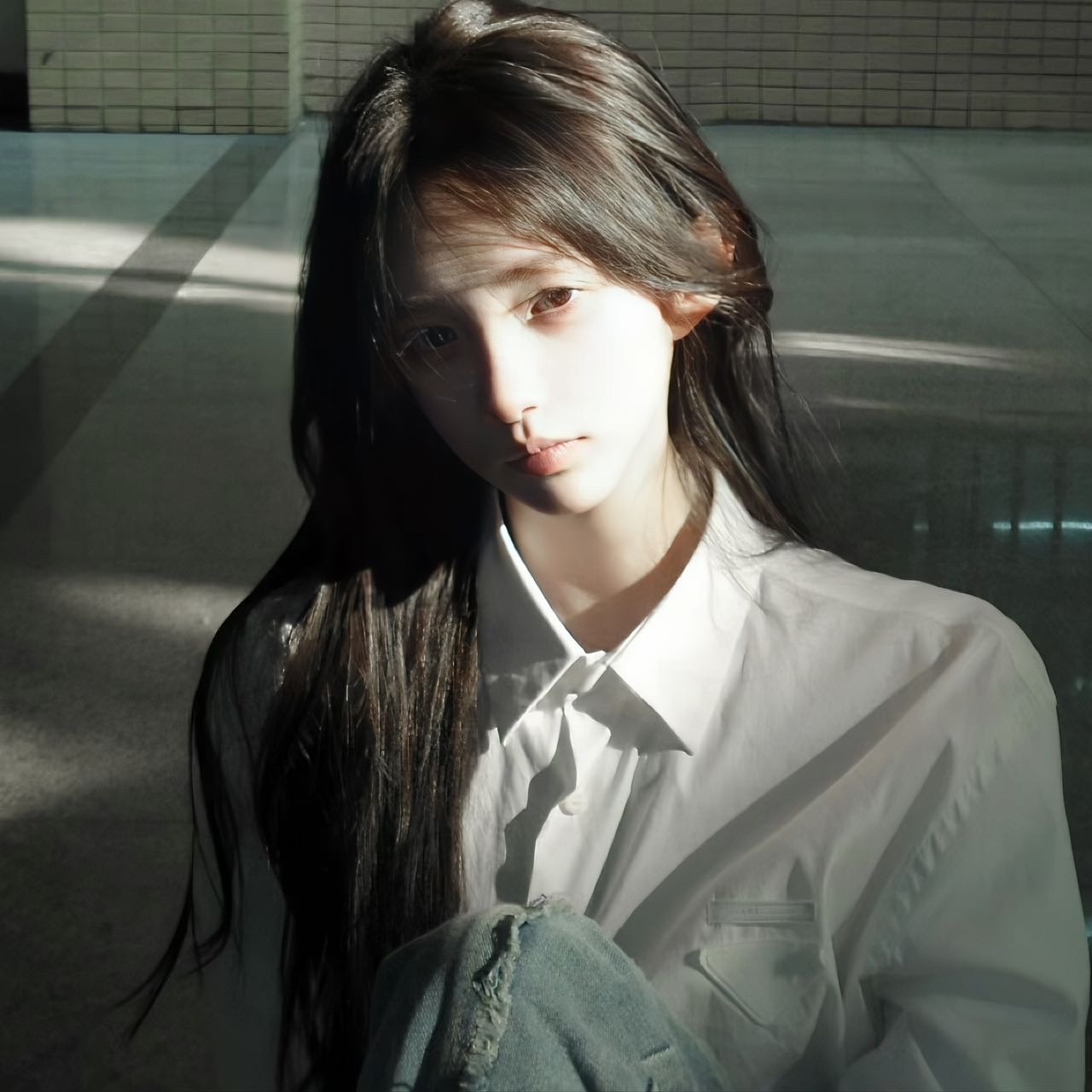 美女背景图片_美女真人男