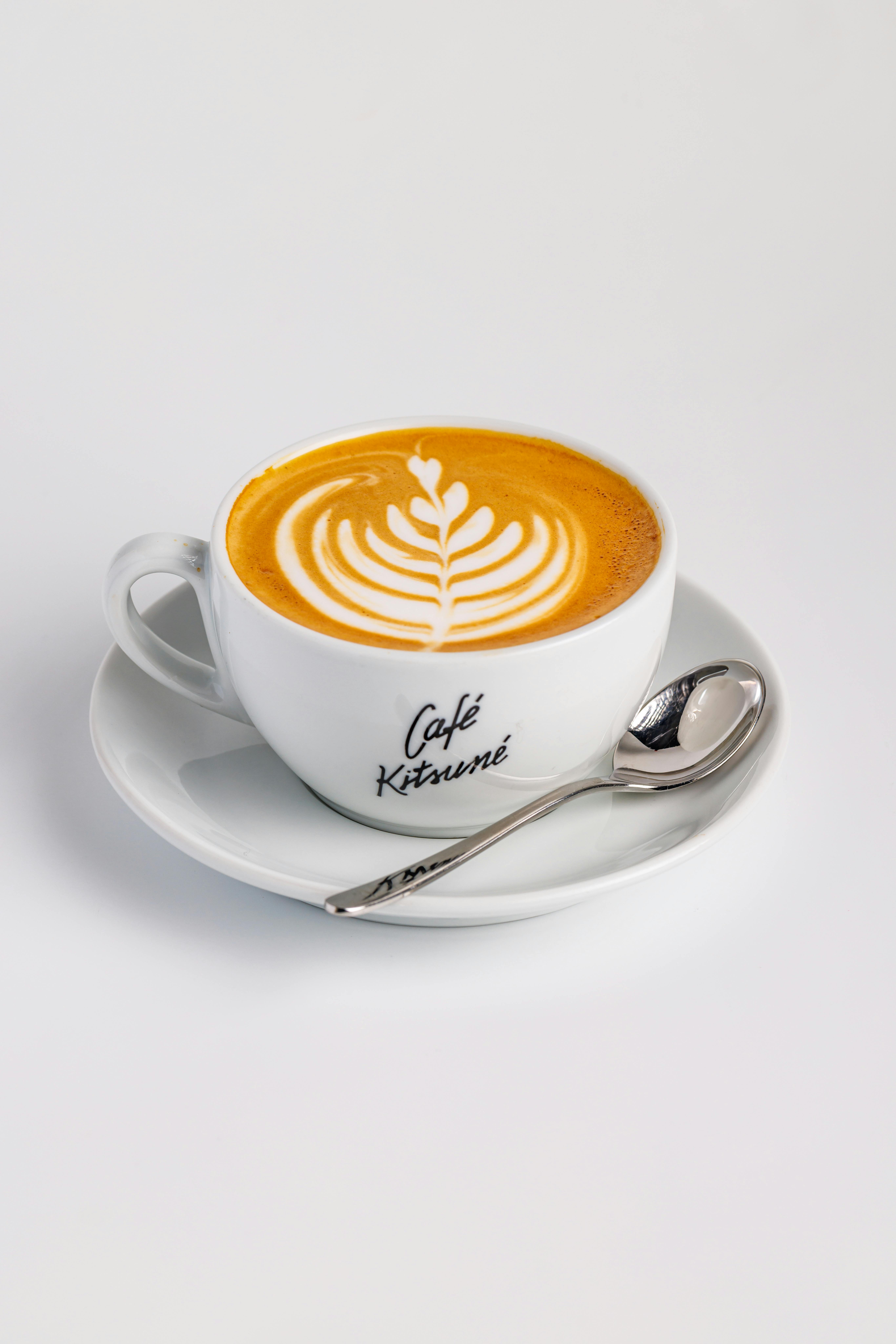 美景图片日本旅游风光_CafeKitsuné竹托盘咖啡具