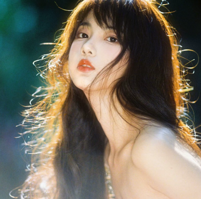 真人美女壁纸Zxsmj_真人美女壁纸女头真人