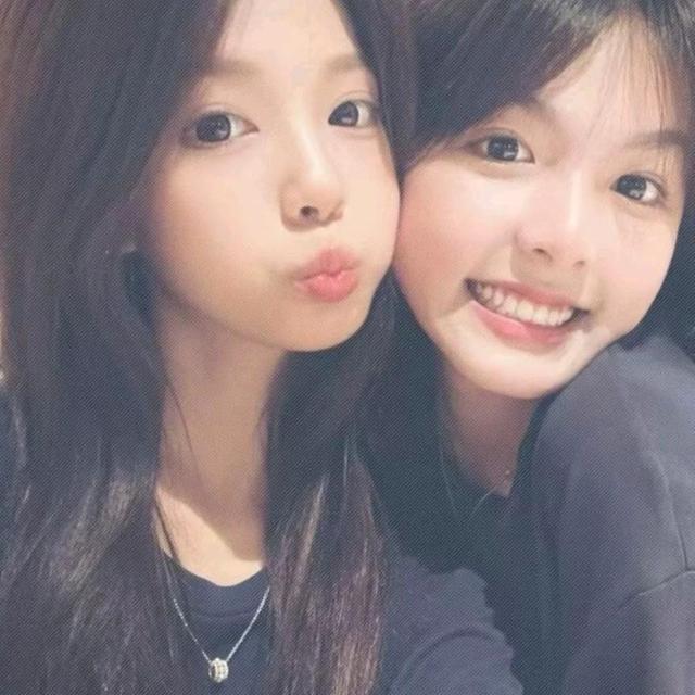 真人美女壁纸韩国_真人美女壁纸真人美女头像丨女生头像