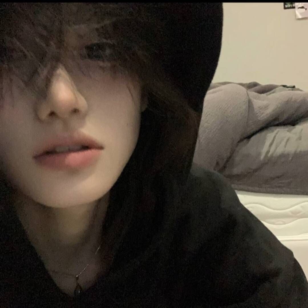 真人美女照片夏天_真人美女照片真人闺头