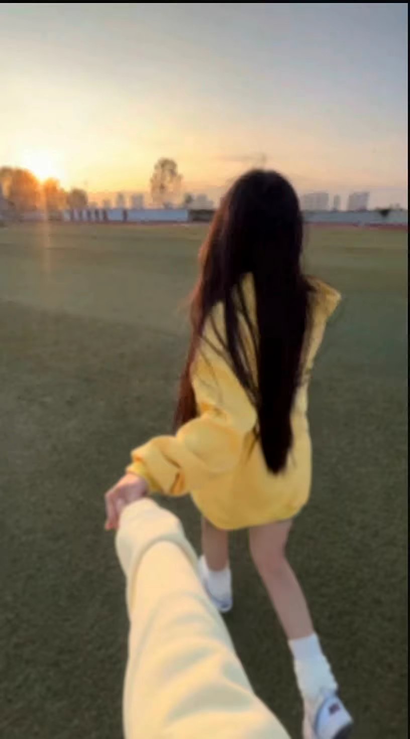 真人美女自拍古装美女_真人美女自拍情头真人