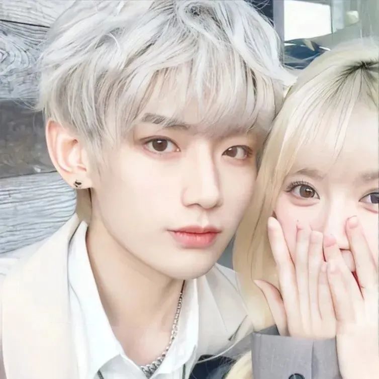 真人美女自拍Ins_真人美女自拍真人头像