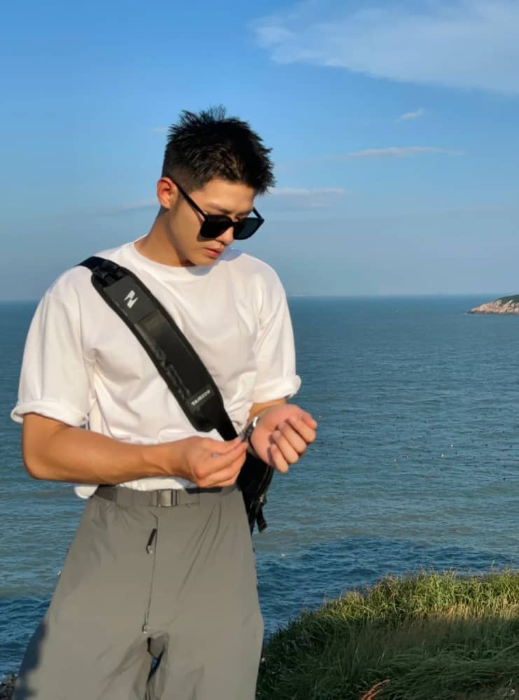 帅哥头像动漫帅哥尸体_帅哥头像头像冷酷