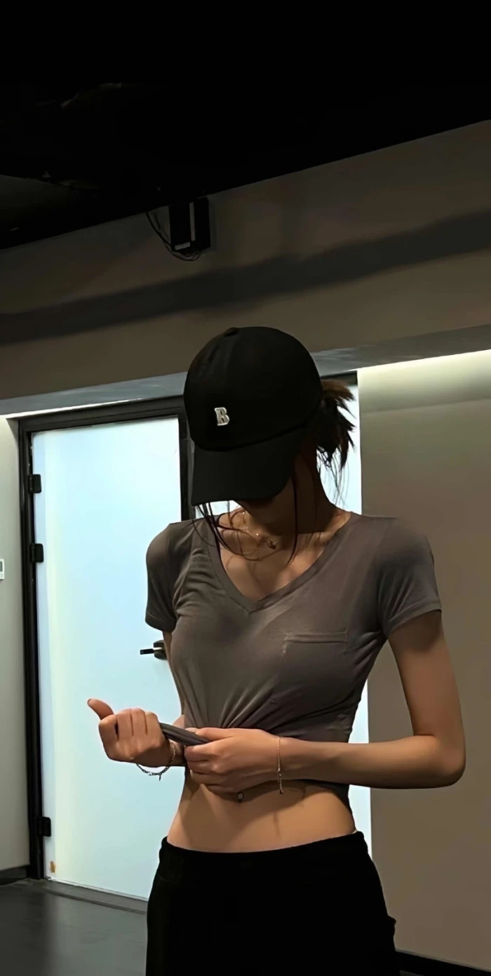 真人美女自拍Jrants_真人美女自拍真人壁纸
