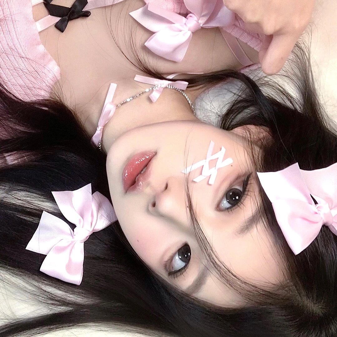 真人美女照片Furry_真人美女照片情头真人