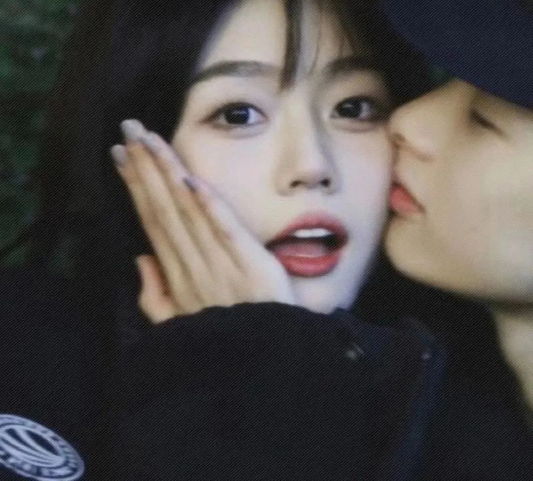真人美女壁纸to_真人美女壁纸情头真人