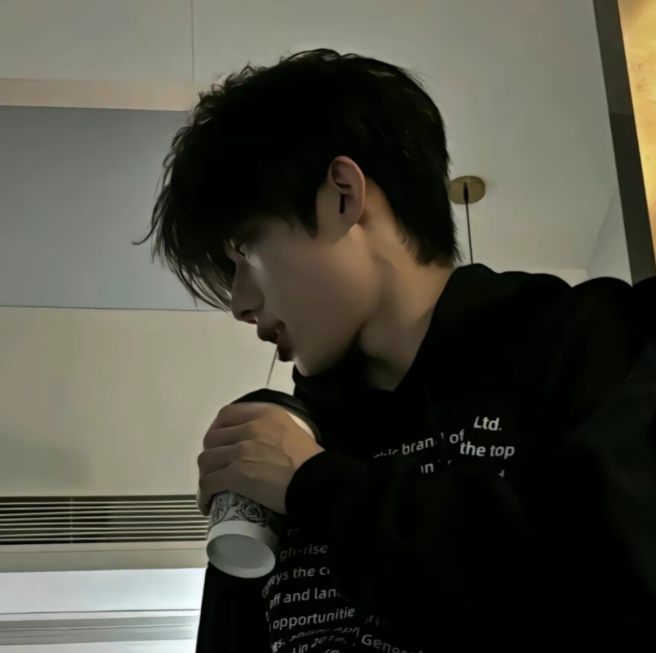 帅哥图片头像腹肌男_帅哥头像图片头像真人版