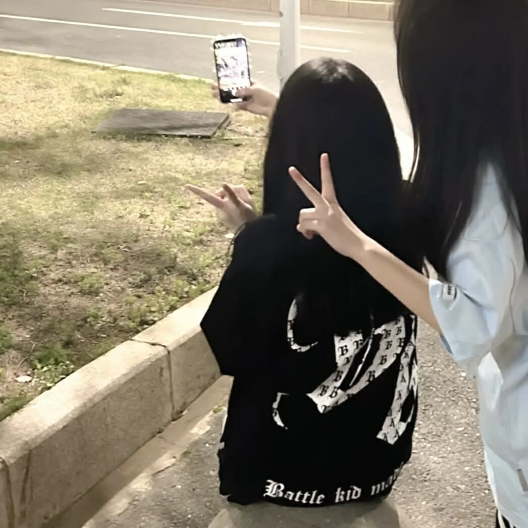 真人美女自拍写真集_真人美女自拍真人头像
