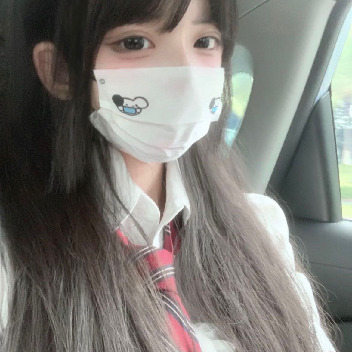 真人美女自拍台灣_真人美女自拍女头真人