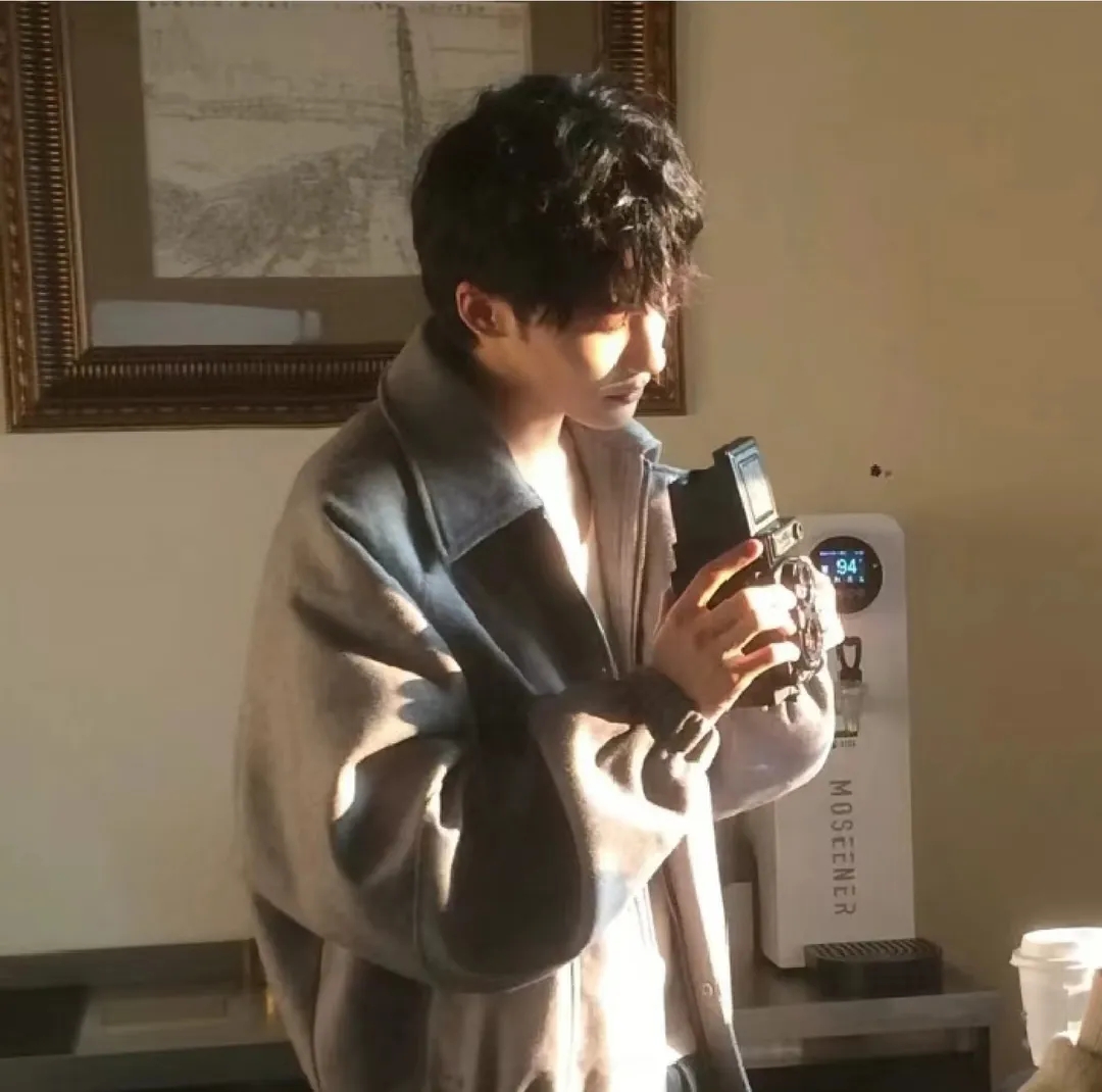 真人美女自拍头像_真人美女自拍情头真人