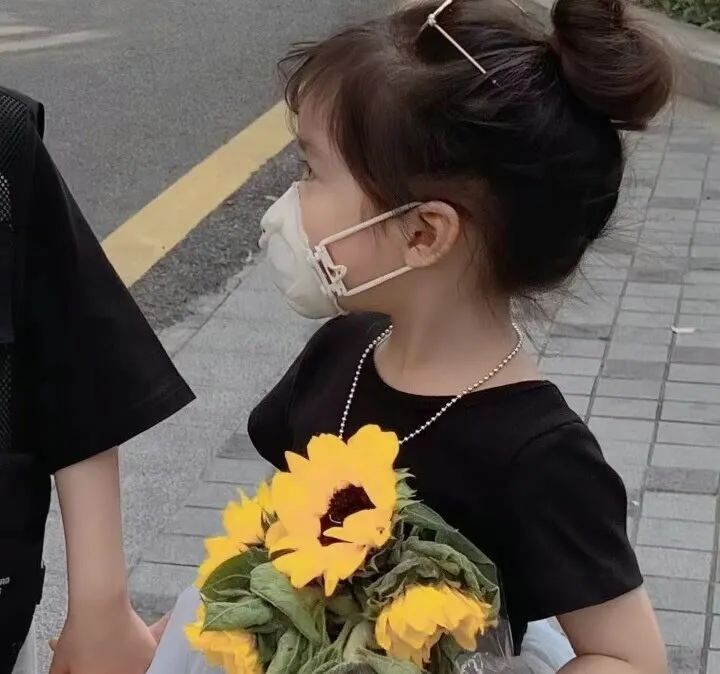 真人美女头像街拍美女_真人美女头像真人