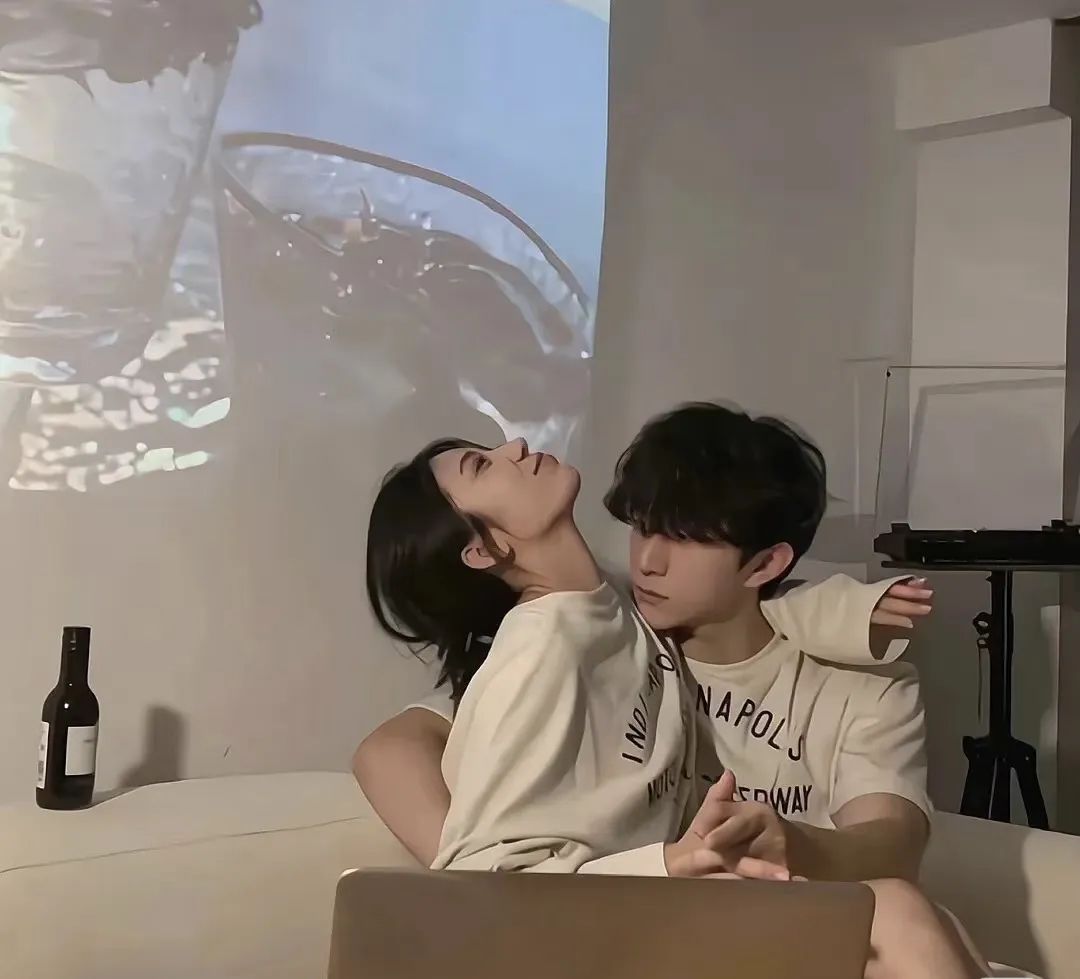 真人美女照片美女_真人美女照片情头真人