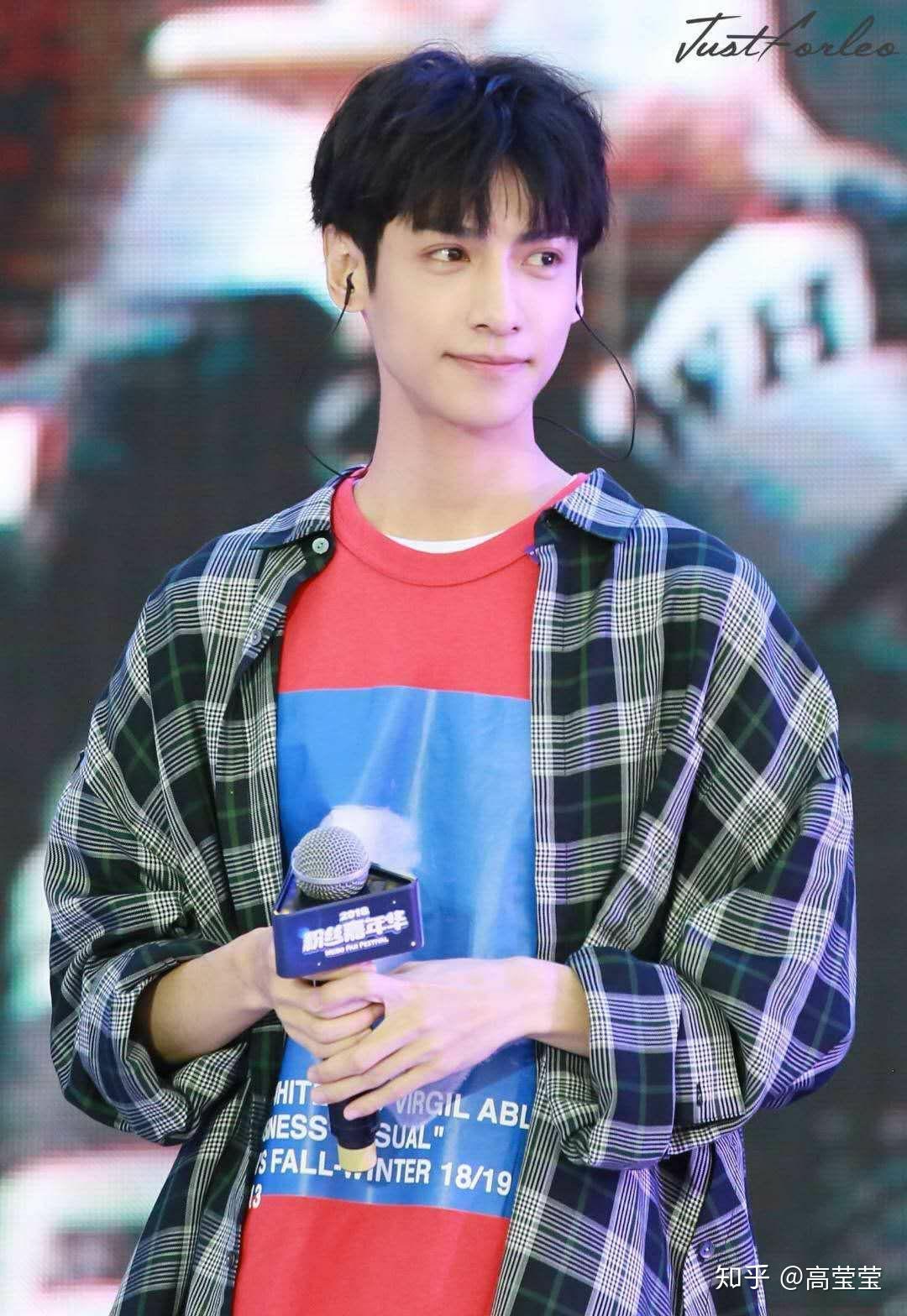 帅哥头像Wallpaper_帅哥头像头像男生
