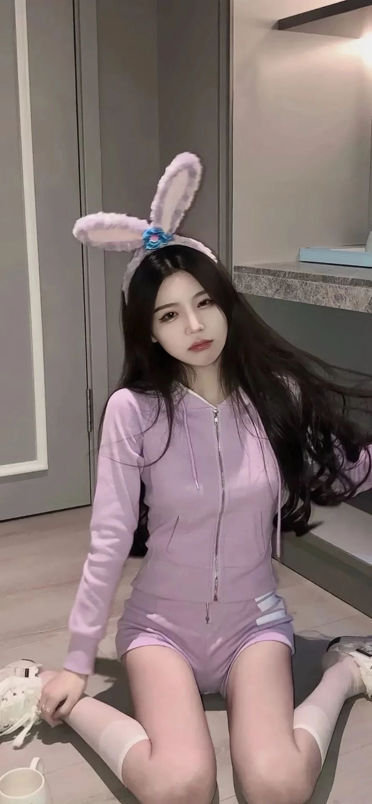 真人美女壁纸艺术_真人美女壁纸真人壁纸，美女壁纸