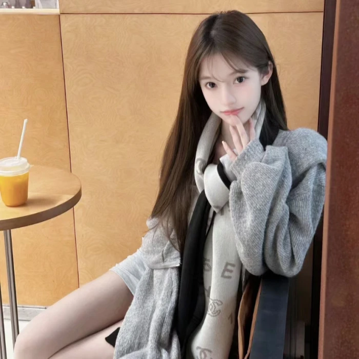 真人美女壁纸Furry_真人美女壁纸情头真人