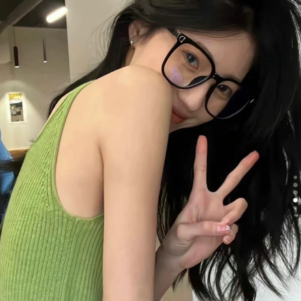 真人美女照片艺术_真人美女照片真人壁纸，美女壁纸