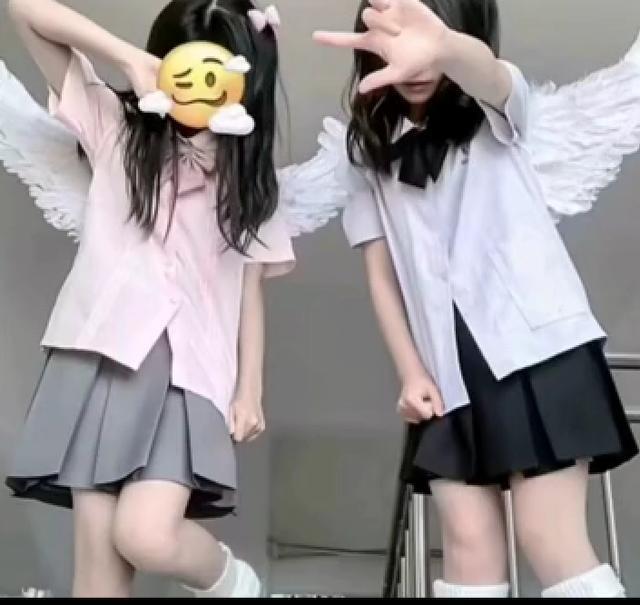 真人美女自拍Woman_真人美女自拍女生头像真人美女头像动漫头像