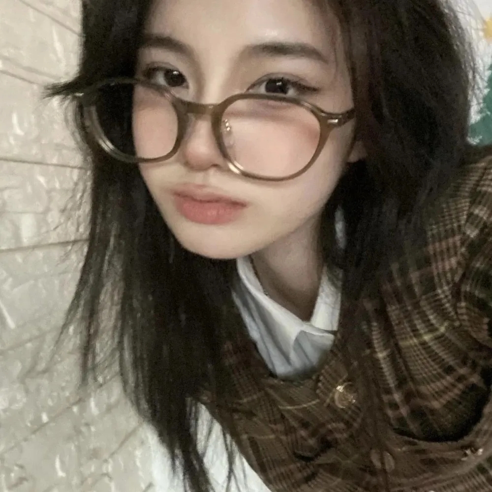 真人美女壁纸美人_真人美女壁纸情头真人