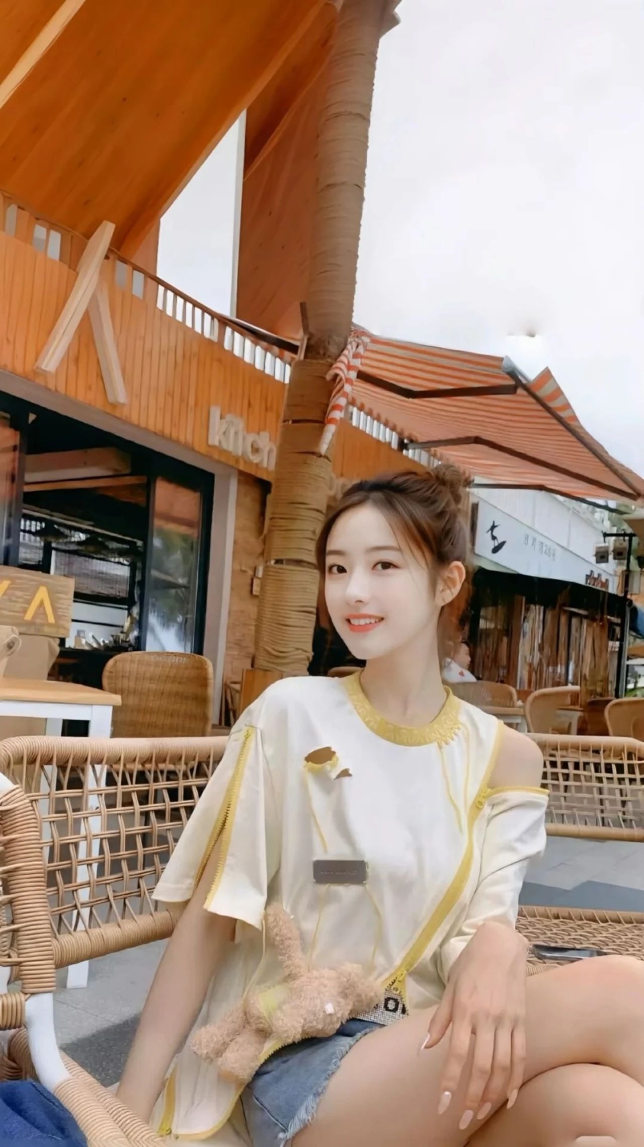 真人美女壁纸Head_真人美女壁纸美女壁纸，真人壁纸