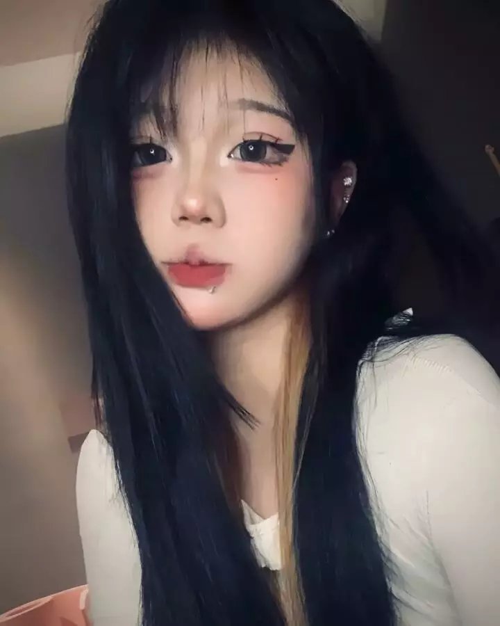 真人美女壁纸街拍_真人美女壁纸女头真人