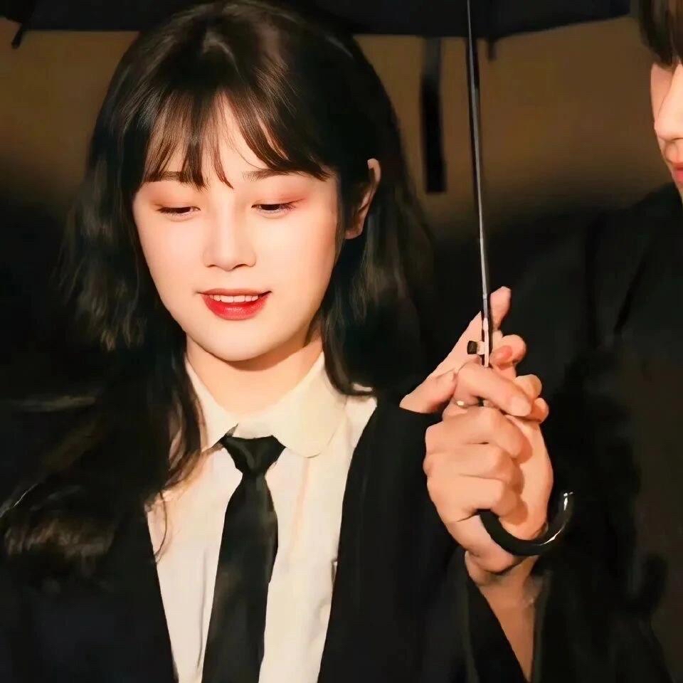 真人美女壁纸中国_真人美女壁纸真人壁纸