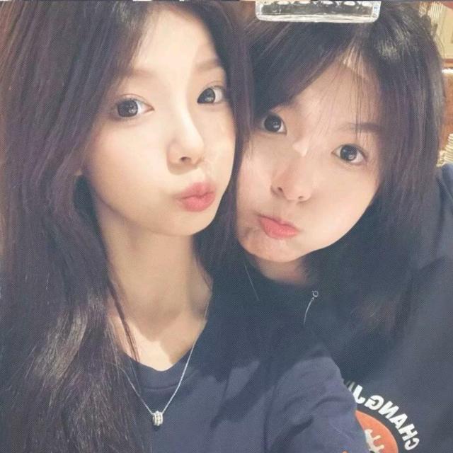 真人美女自拍Middle_真人美女自拍女头真人