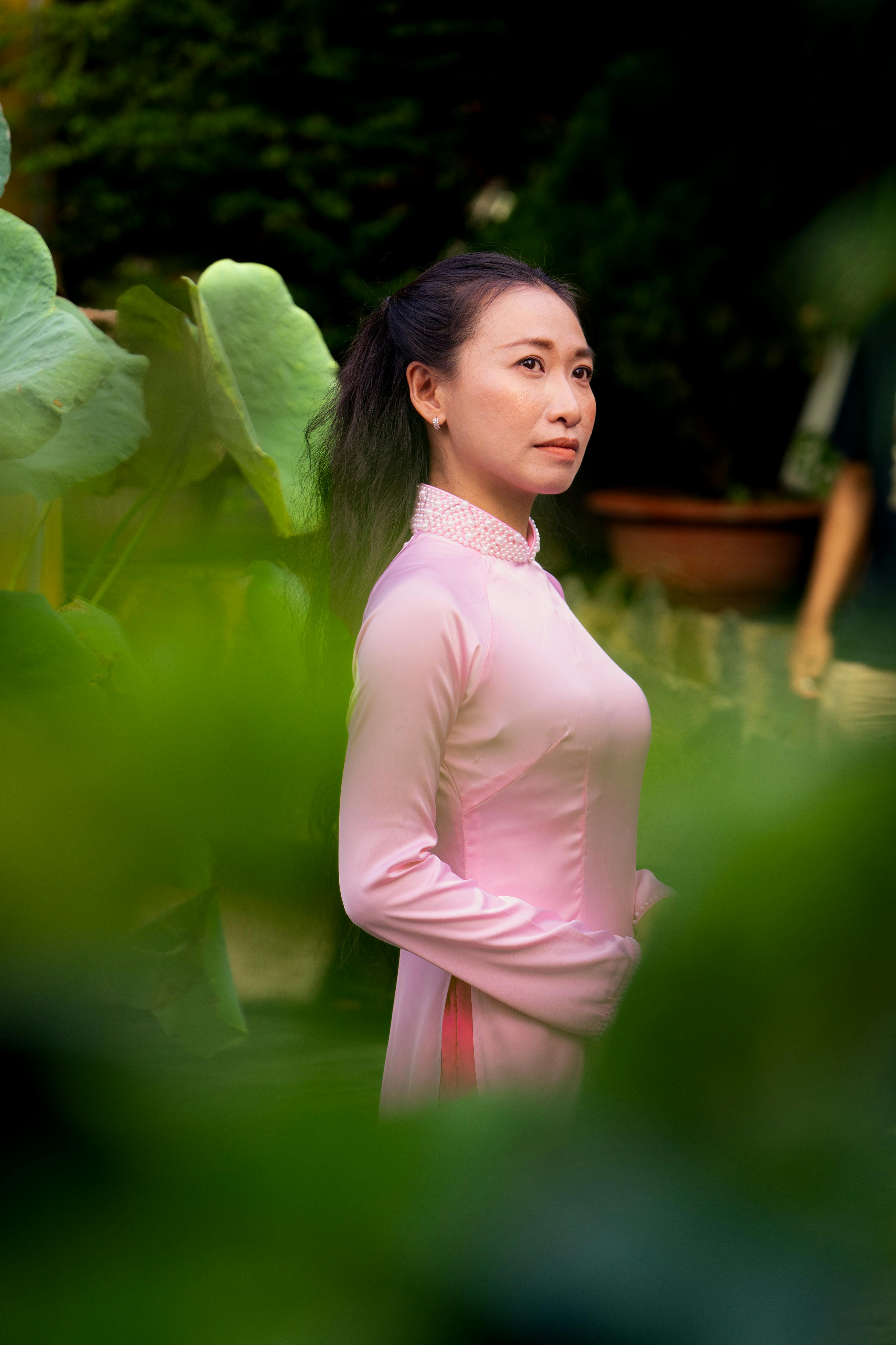 美景图片新的世界(风景静态壁纸)_爪哇巴拉特(JawaBarat)印尼传统服饰节