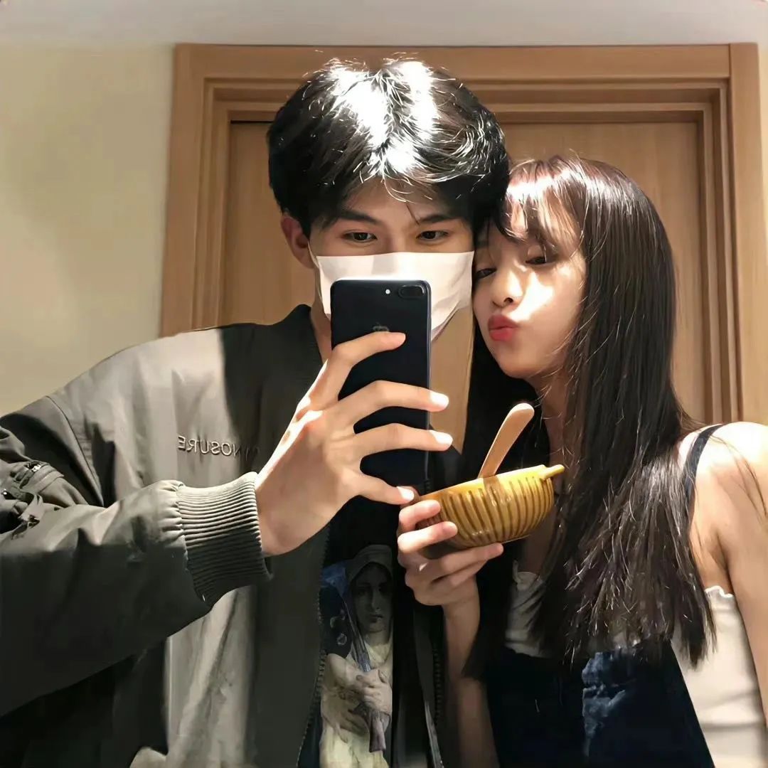 真人美女照片美女写真_真人美女照片喜欢真人美女帅哥头像快来拿呀