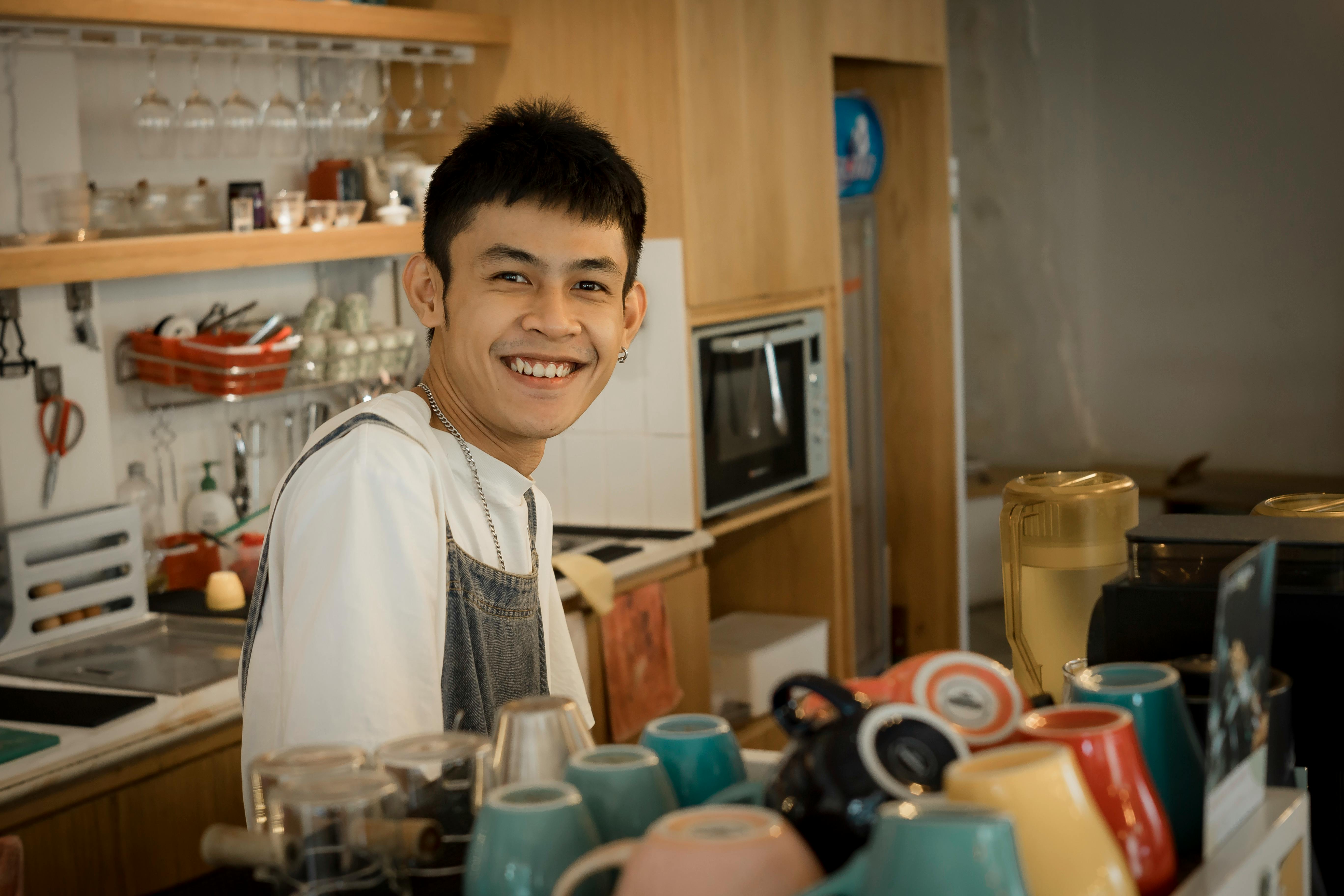 手机壁纸线条小狗_优雅的户外鲜花甜点布置