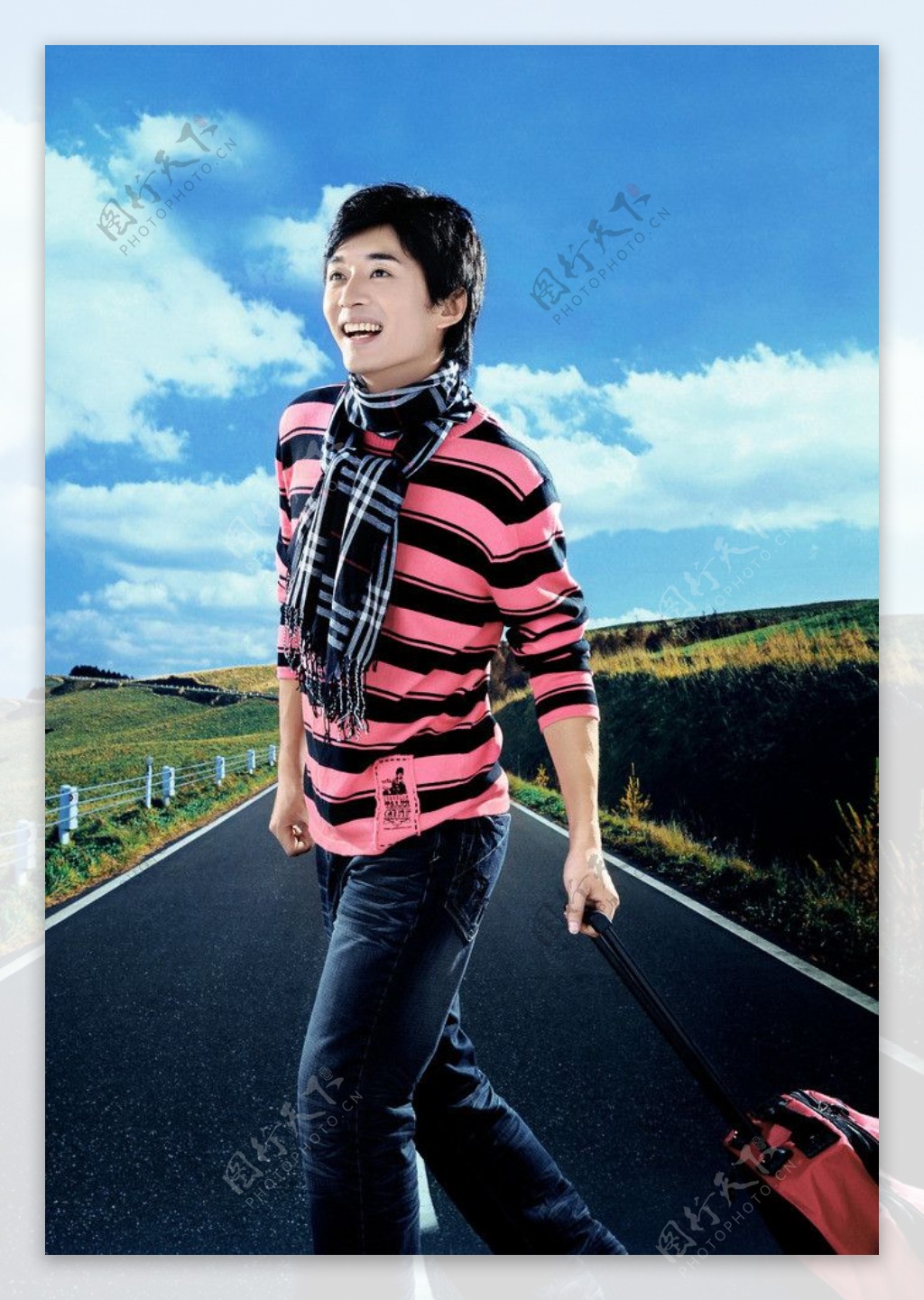 帅哥图片头像真人版Look_帅哥头像头像图片