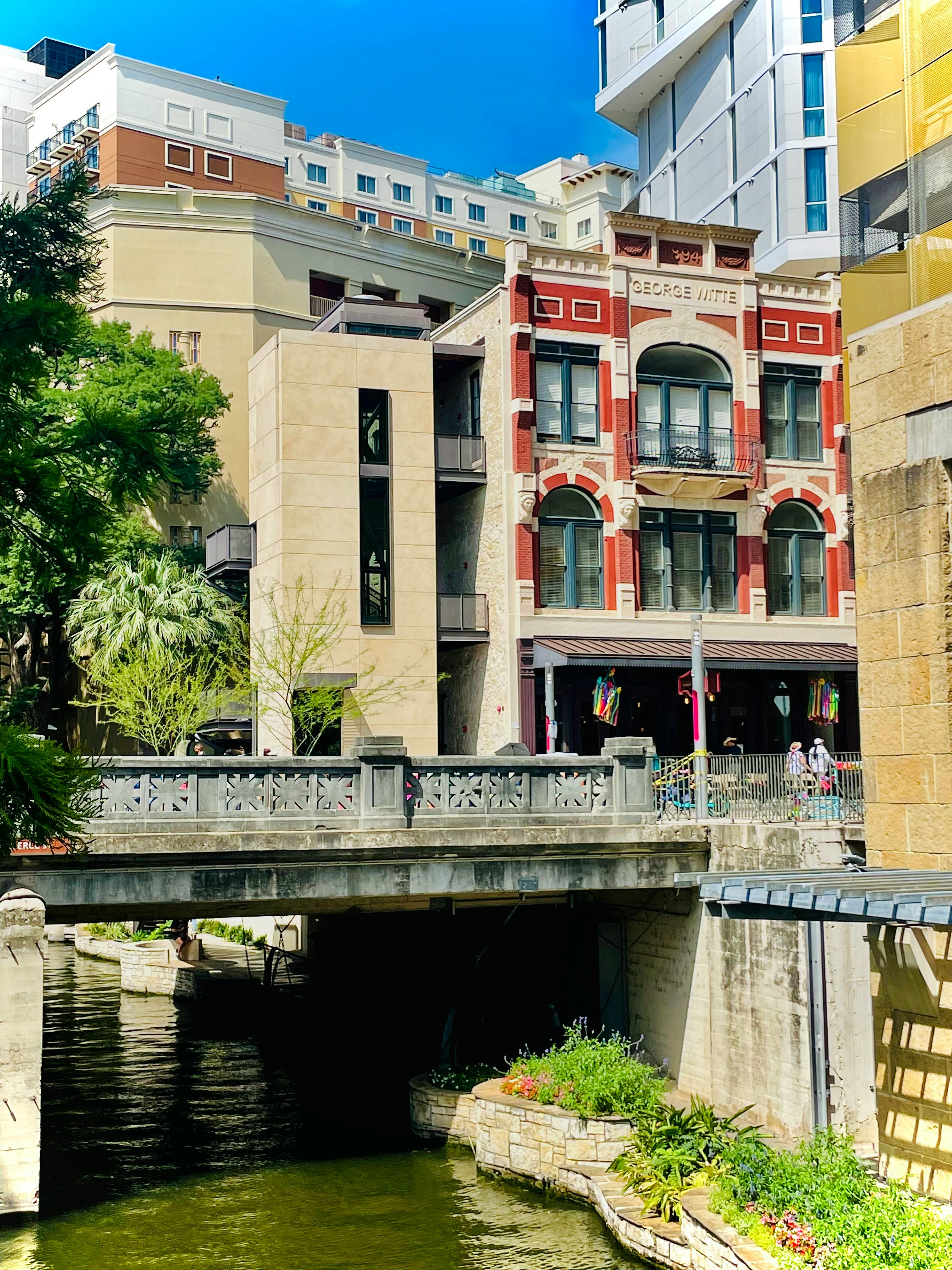 壁纸图片分区壁纸_美味的俄罗斯罗宋汤配酸奶油和面包