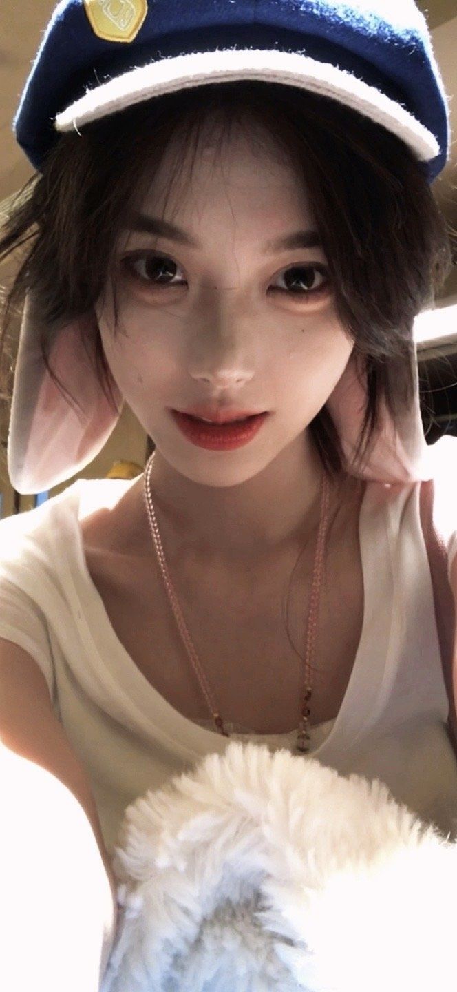 真人美女照片4K_真人美女照片女头真人