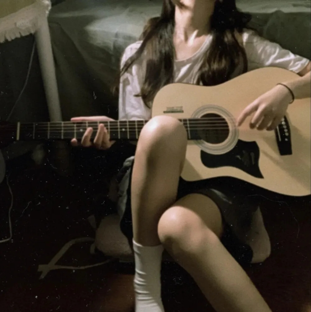 真人美女壁纸小余想吃烧烤_真人美女壁纸女头真人