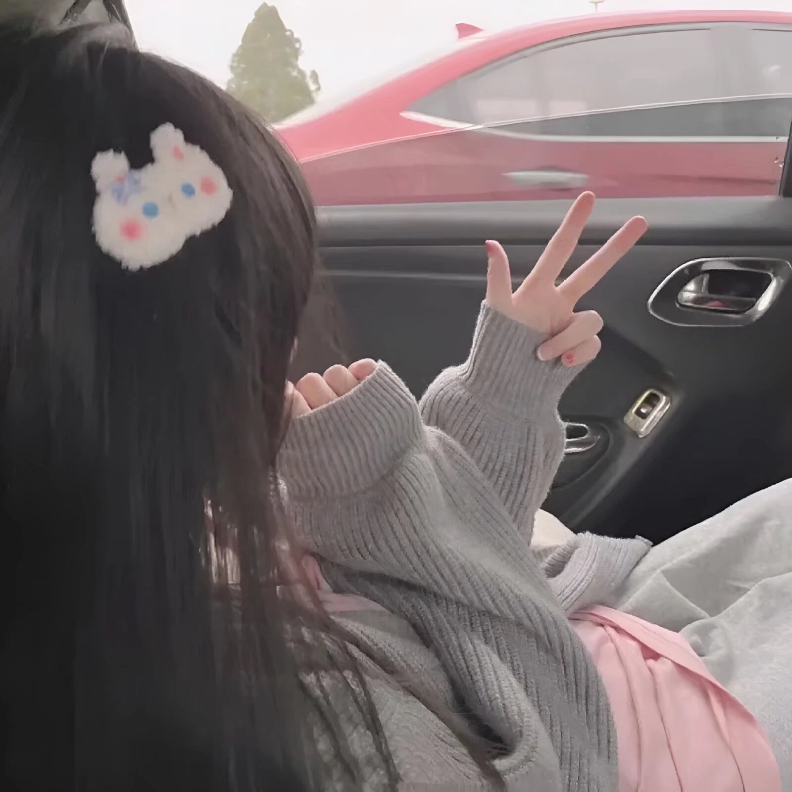 真人美女自拍外国美女_真人美女自拍女头真人