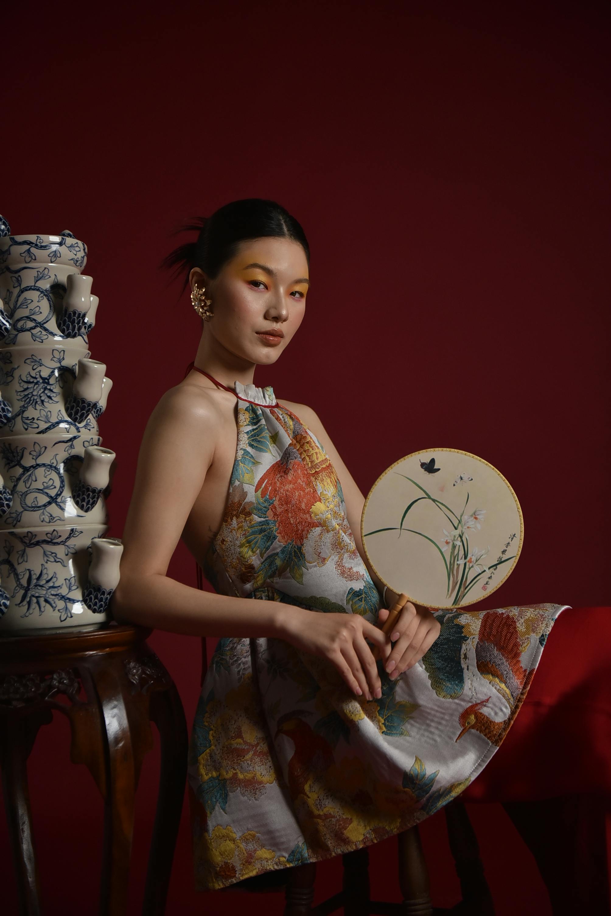 手机壁纸美女壁纸_翠绿景观中令人惊叹的河流峡谷
