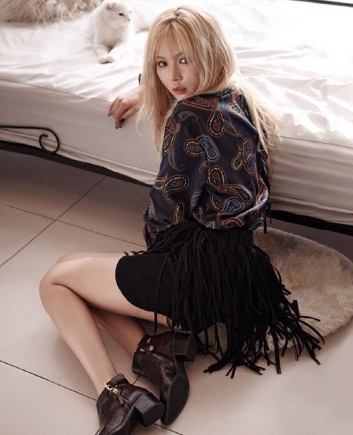美女壁纸_美女照片游泳写真壁纸