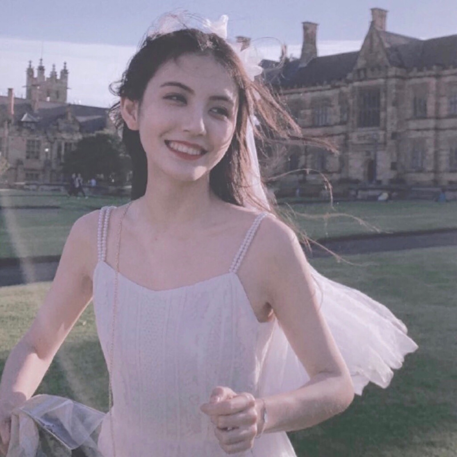 美女图片微信头像_美女高雅造型