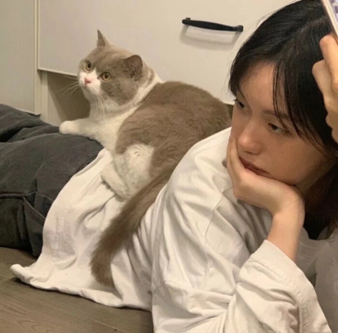 美女图片微信头像侧面_美女自拍