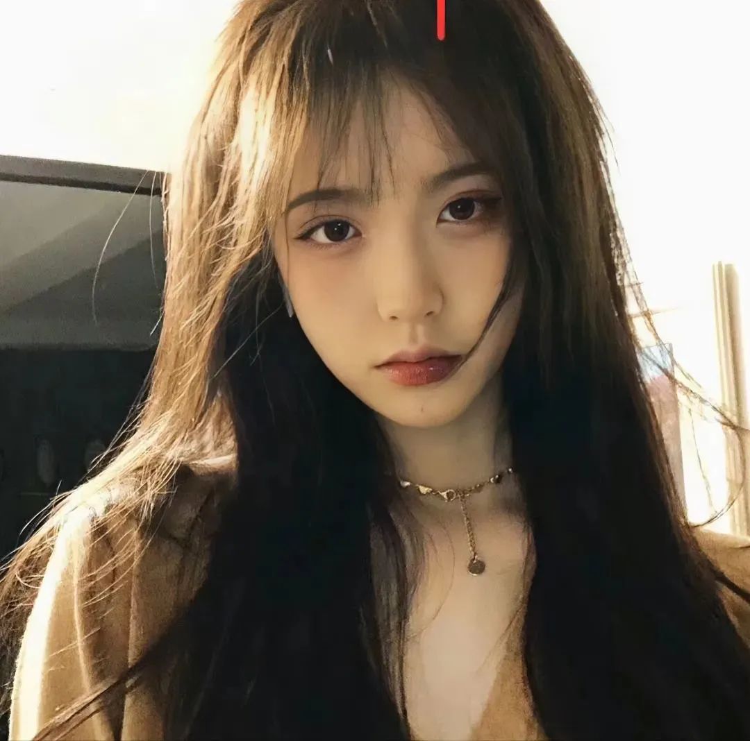 美女自拍_美女头像真人背影