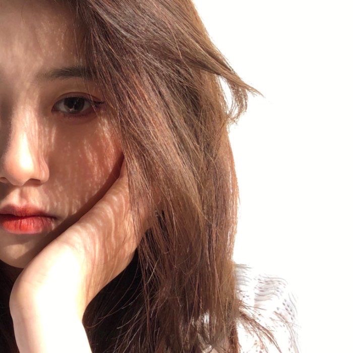 美女头像真人侧脸_美女图片微信头像