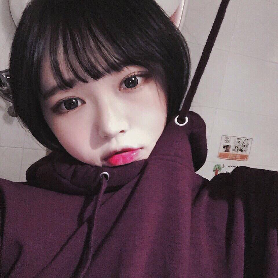 美女高雅造型_美女壁纸手机壁纸