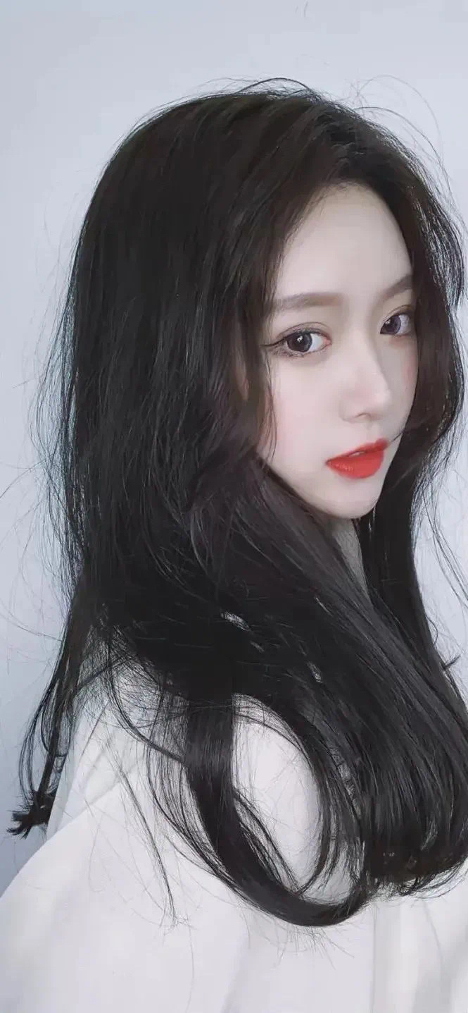 美女壁纸风景_美女照片