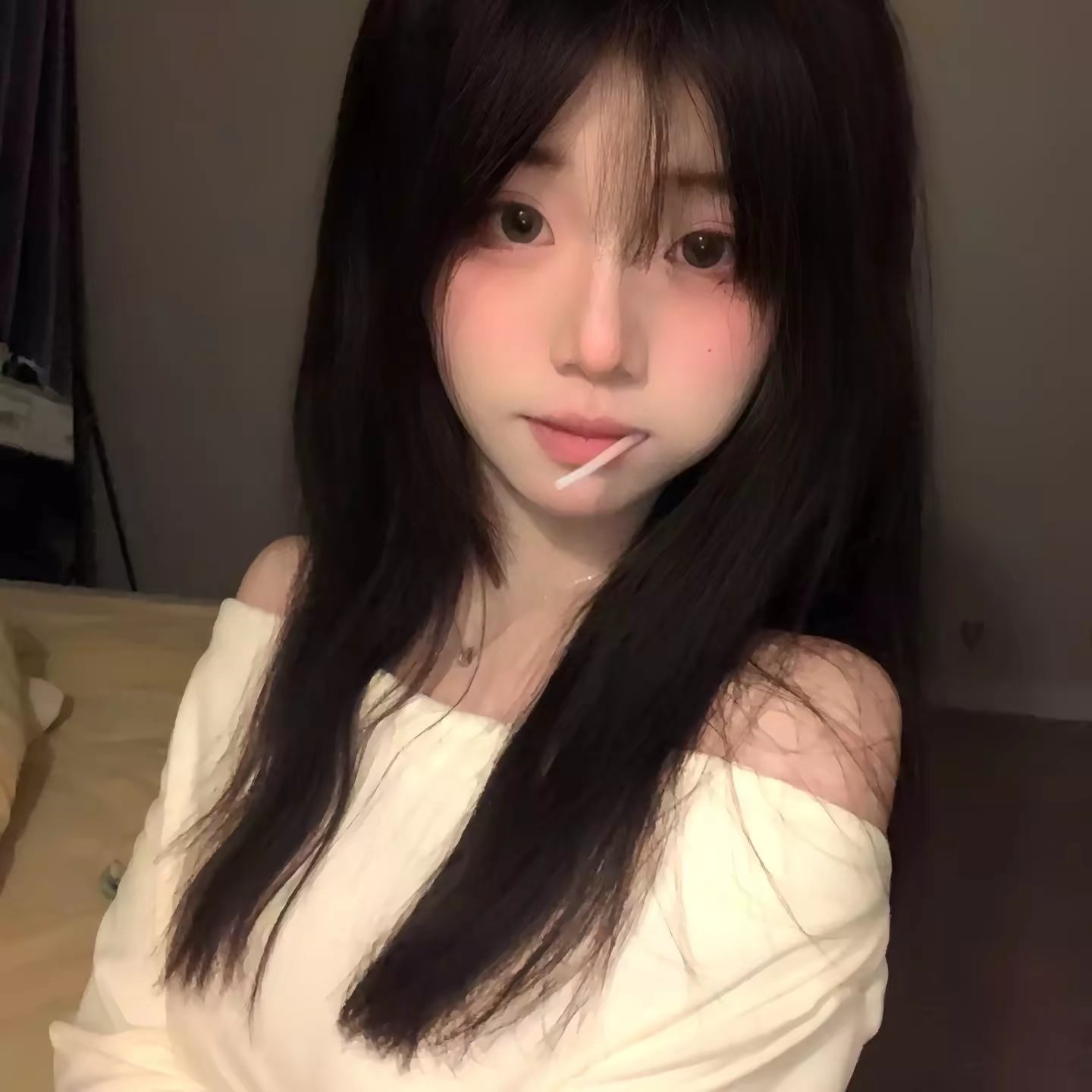 美女头像jpg格式_美女图片微信头像背影酷霸气