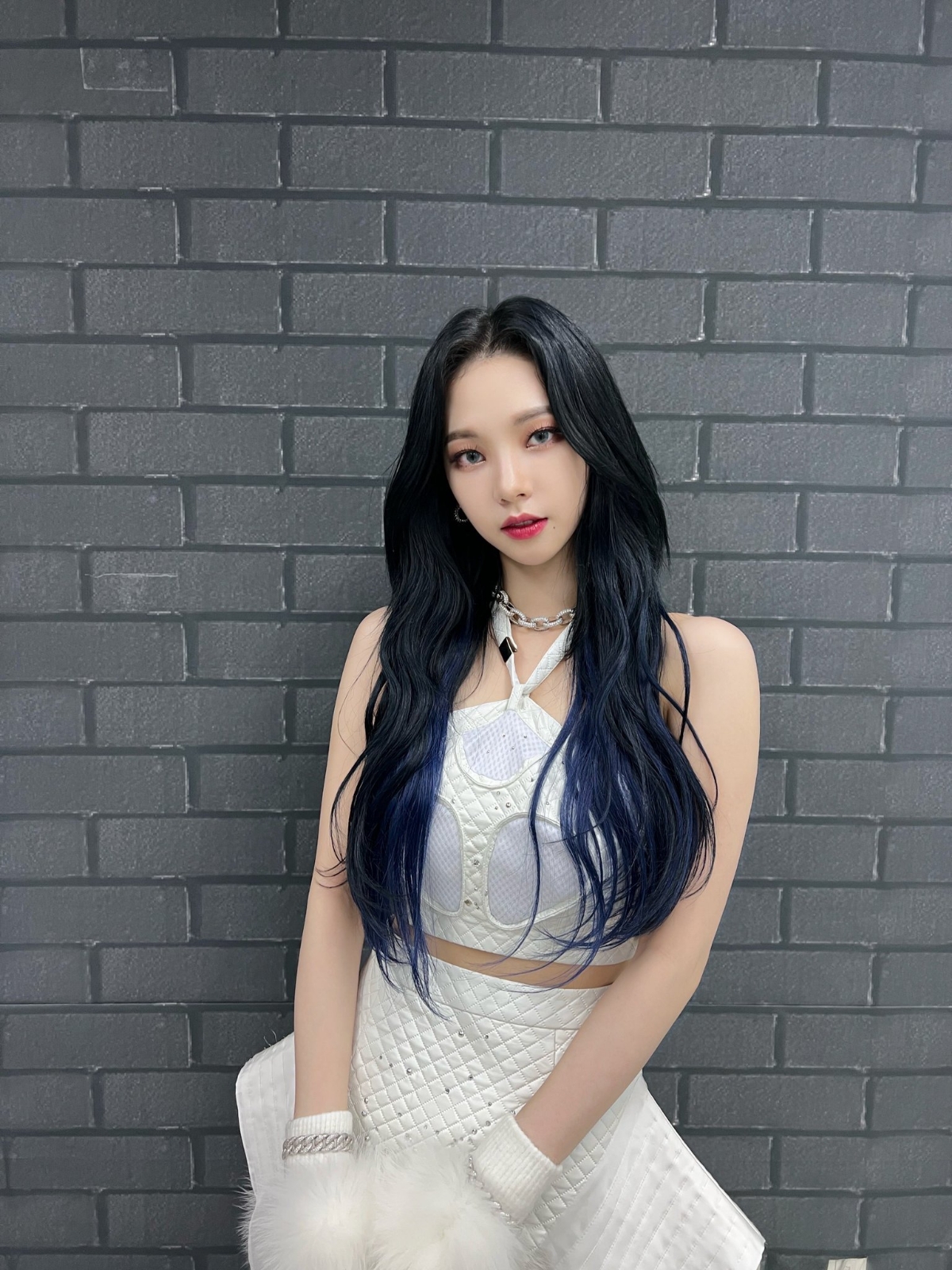 美女壁纸手机壁纸_美女图片微信头像侧脸