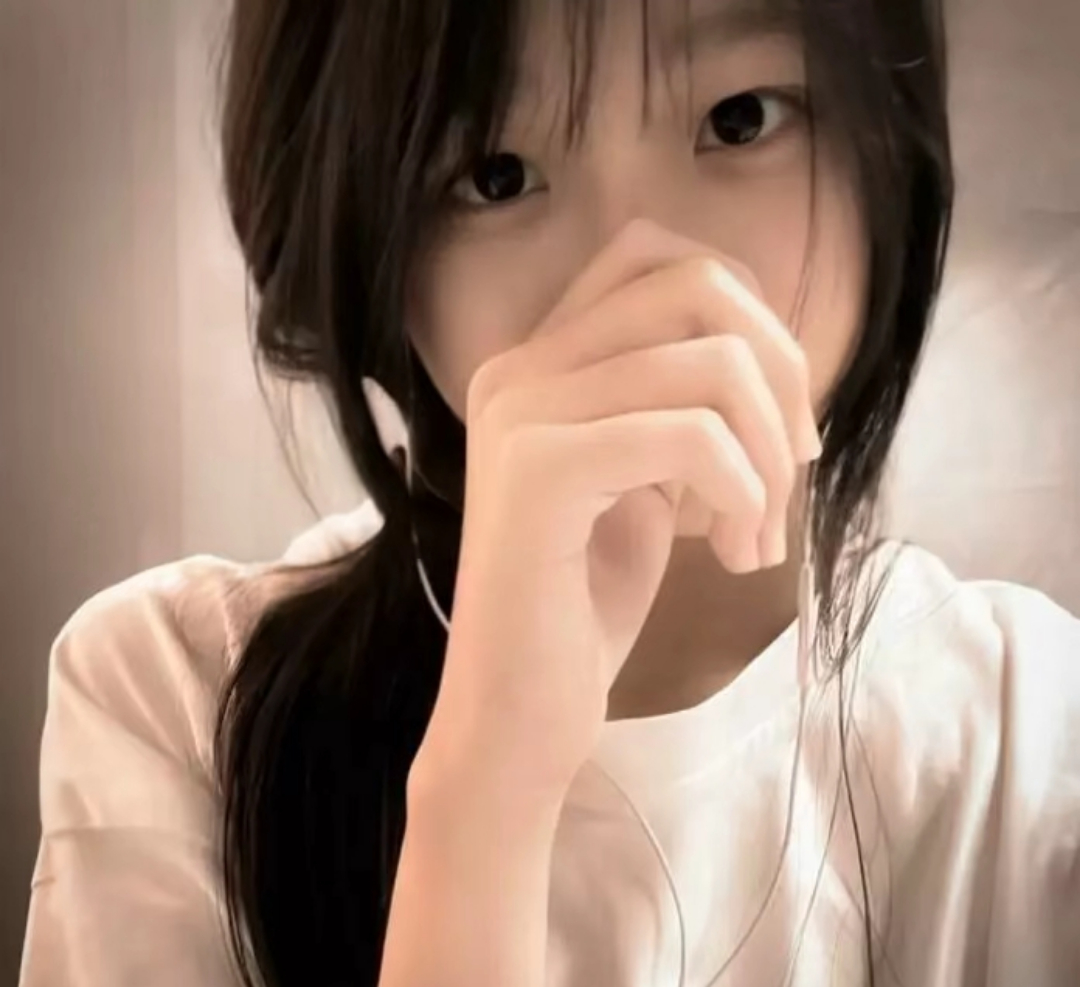 美女头像真人侧脸_美女壁纸