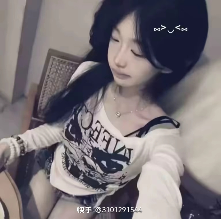 美女自拍_美女高雅造型