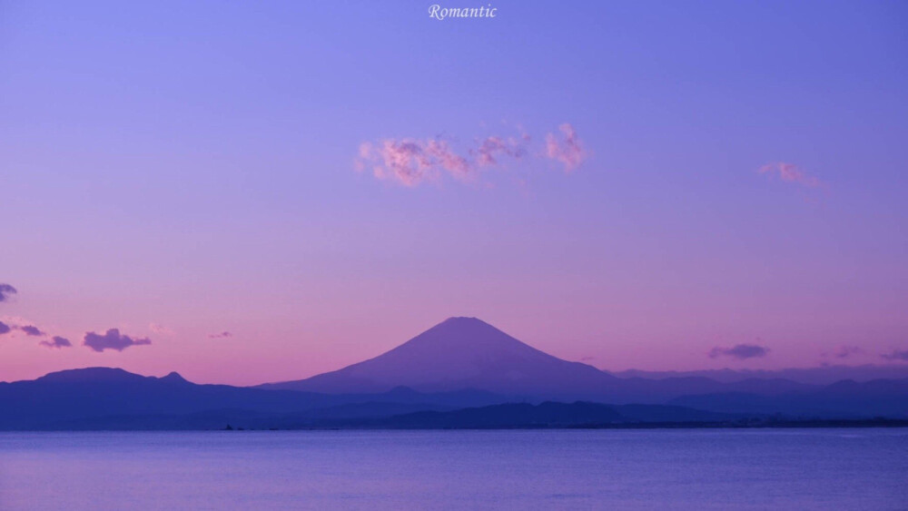 美女照片游泳写真壁纸_美女照片。